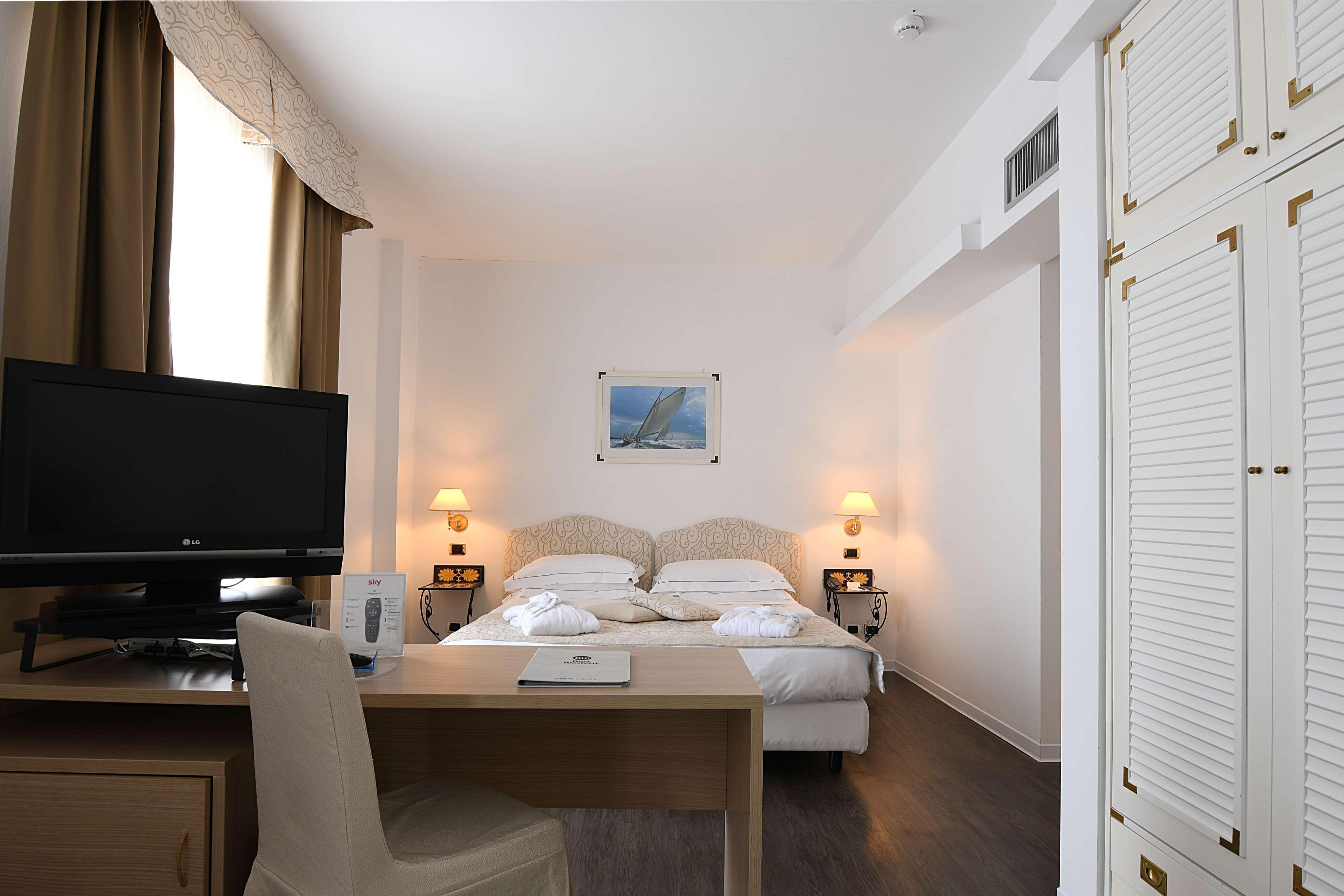 Best Western Hotel Acqua Novella Spotorno Exterior photo