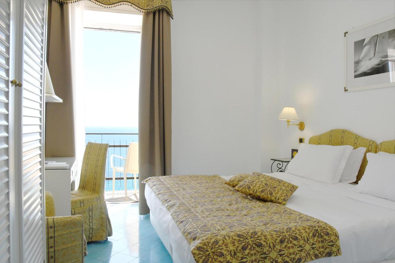 Best Western Hotel Acqua Novella Spotorno Exterior photo