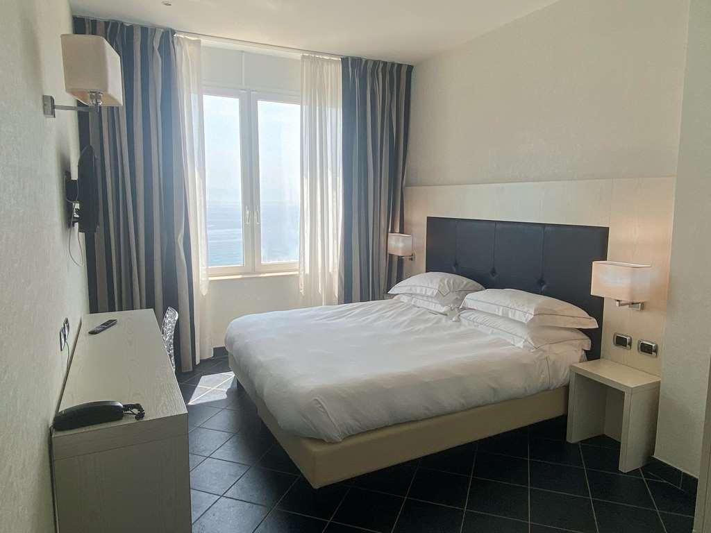 Best Western Hotel Acqua Novella Spotorno Room photo