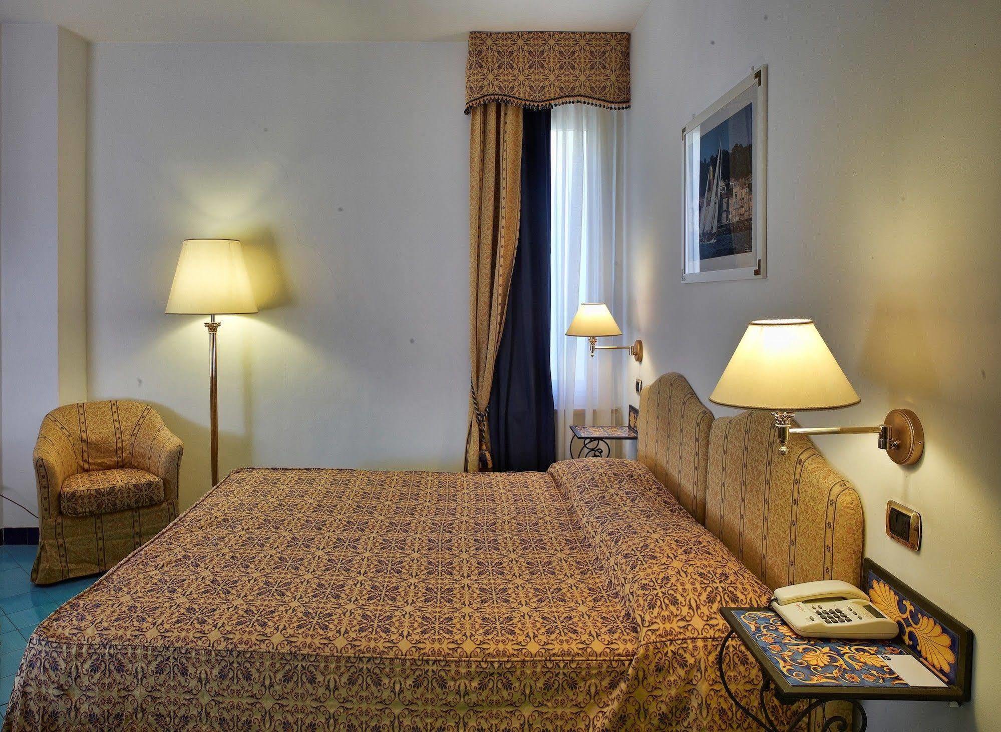 Best Western Hotel Acqua Novella Spotorno Exterior photo